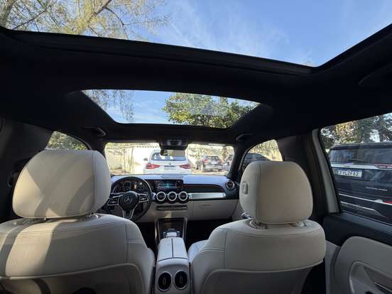 MERCEDES-BENZ-GLB 200-2022