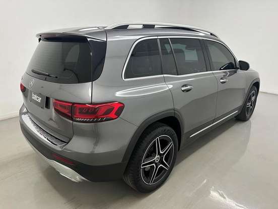 MERCEDES-BENZ-GLB 200-2020