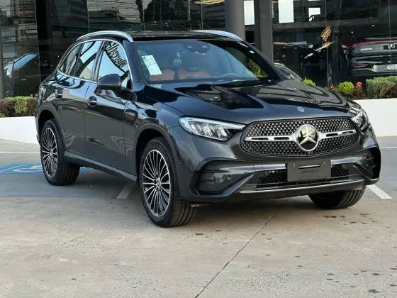 MERCEDES-BENZ GLC 300 2.0 MHEV AMG LINE 4MATIC 9G-TRONIC