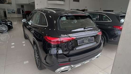 MERCEDES-BENZ-GLC 300-2025