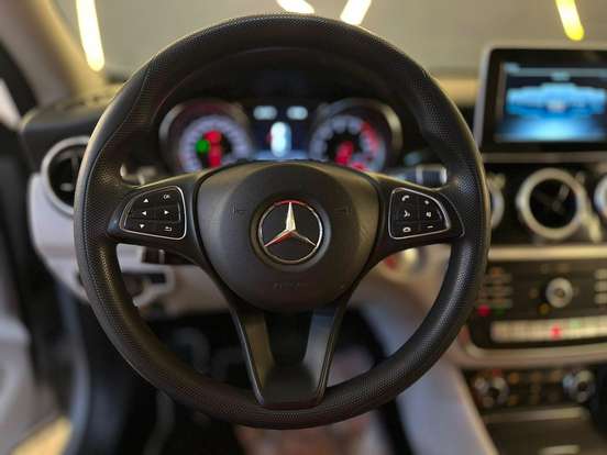 MERCEDES-BENZ-CLA 180-2018