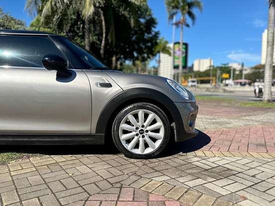 MINI-COOPER-1.5 12V TURBO GASOLINA 2P AUTOMÁTICO MINI-COOPER-2017