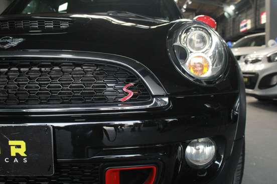 MINI-COOPER-2011