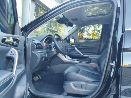 MITSUBISHI-ECLIPSE CROSS-2024