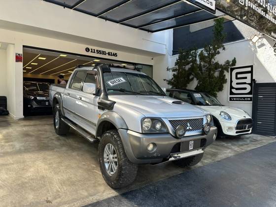 MITSUBISHI L200 OUTDOOR 2.5 HPE 4X4 CD 8V TURBO INTERCOOLER DIESEL 4P MANUAL
