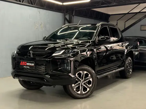 MITSUBISHI L200 TRITON 2.4 16V TURBO DIESEL SPORT HPE-S CD 4P 4X4 AUTOMÁTICO