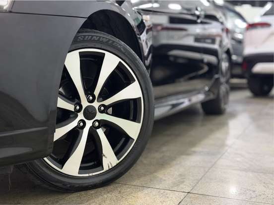 MITSUBISHI-LANCER-2013