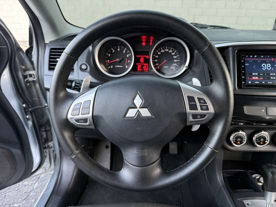 MITSUBISHI-LANCER-2.0 HL 16V GASOLINA 4P AUTOMÁTICO MITSUBISHI-LANCER-2018