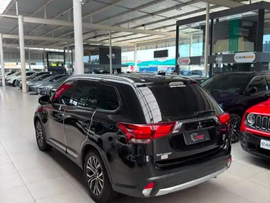 MITSUBISHI-OUTLANDER-2.0 COMFORT 16V GASOLINA 4P AUTOMÁTICO MITSUBISHI-OUTLANDER-2017