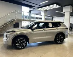 MITSUBISHI OUTLANDER 2.4 PHEV HPE-S S-AWC DHT MITSUBISHI OUTLANDER 2.4 PHEV HPE-S S-AWC DHT
