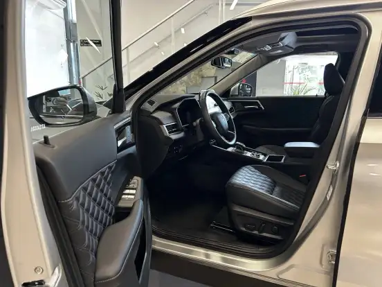 MITSUBISHI-OUTLANDER-2.4 PHEV HPE-S S-AWC DHT MITSUBISHI-OUTLANDER-2025