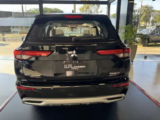 MITSUBISHI-OUTLANDER-2.4 PHEV HPE-S S-AWC DHT MITSUBISHI-OUTLANDER-2025