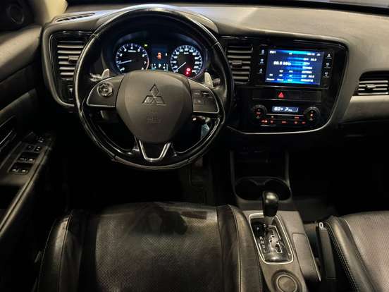 MITSUBISHI-OUTLANDER-2.0 16V GASOLINA 4P AUTOMÁTICO MITSUBISHI-OUTLANDER-2016