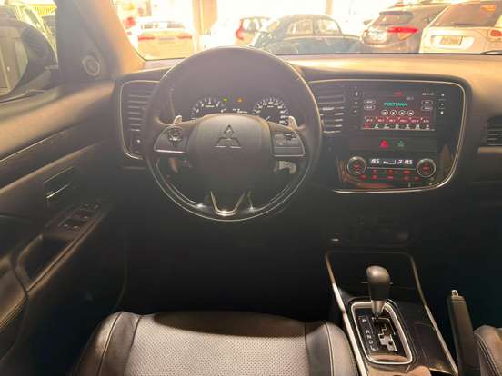 MITSUBISHI-OUTLANDER-2.0 COMFORT 16V GASOLINA 4P AUTOMÁTICO MITSUBISHI-OUTLANDER-2017