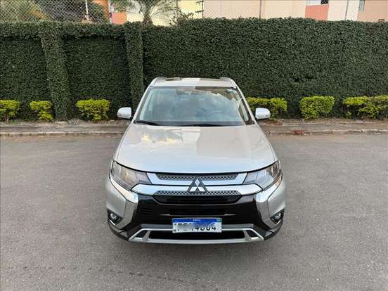 MITSUBISHI-OUTLANDER-3.0 MIVEC V6 GASOLINA HPE-S AWD AUTOMÁTICO MITSUBISHI-OUTLANDER-2019