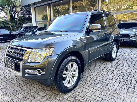 MITSUBISHI PAJERO 3.5 HPE 4X4 7 LUGARES V6 24V FLEX 4P AUTOMÁTICO MITSUBISHI PAJERO 3.5 HPE 4X4 7 LUGARES V6 24V FLEX 4P AUTOMÁTICO