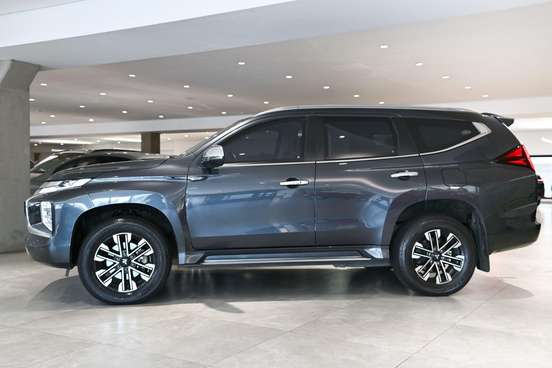 MITSUBISHI-PAJERO SPORT-2023
