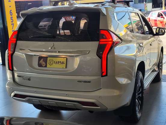 MITSUBISHI-PAJERO SPORT-2.4 16V MIVEC TURBO DIESEL HPE-S AWD AUTOMÁTICO MITSUBISHI-PAJERO SPORT-2022