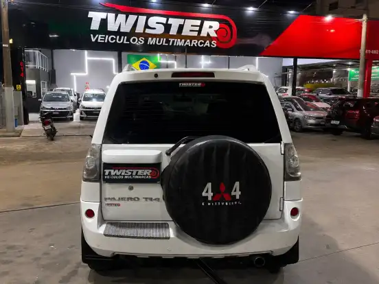 MITSUBISHI-PAJERO TR4-2014