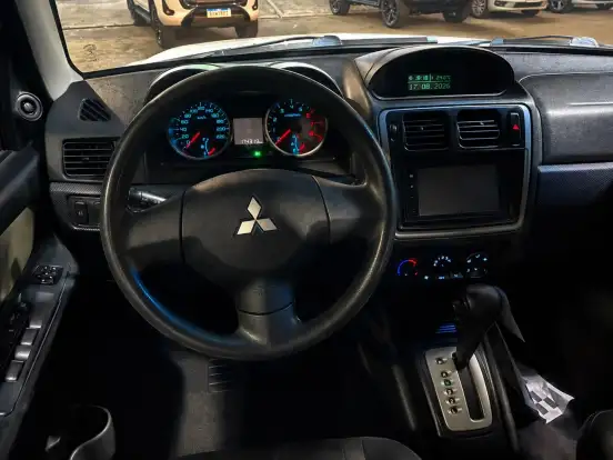 MITSUBISHI-PAJERO TR4-2014