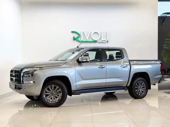 MITSUBISHI TRITON 2.4 BITURBO DIESEL CD HPE-S 4X4 AUTOMÁTICO MITSUBISHI TRITON 2.4 BITURBO DIESEL CD HPE-S 4X4 AUTOMÁTICO