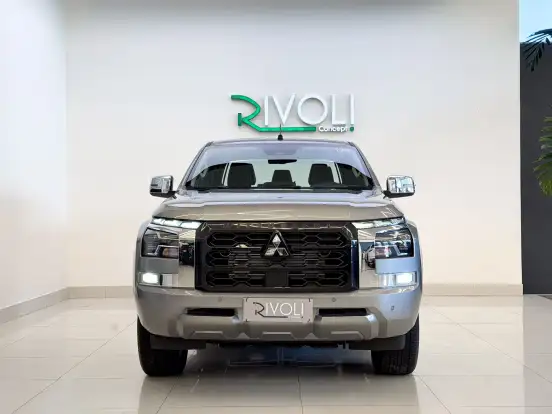 MITSUBISHI-TRITON-2.4 BITURBO DIESEL CD HPE-S 4X4 AUTOMÁTICO MITSUBISHI-TRITON-2025