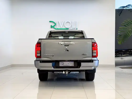 MITSUBISHI-TRITON-2.4 BITURBO DIESEL CD HPE-S 4X4 AUTOMÁTICO MITSUBISHI-TRITON-2025