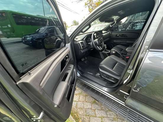 MITSUBISHI-TRITON-2.4 BITURBO DIESEL CD KATANA 4X4 AUTOMÁTICO MITSUBISHI-TRITON-2025
