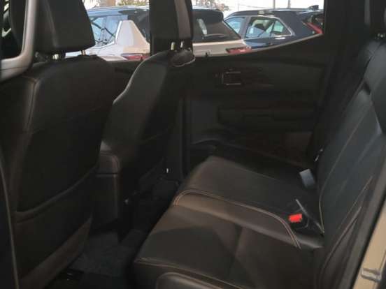 MITSUBISHI-TRITON-2.4 BITURBO DIESEL CD KATANA 4X4 AUTOMÁTICO MITSUBISHI-TRITON-2025