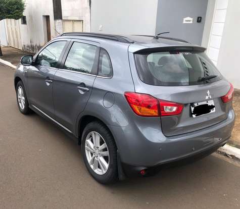 MITSUBISHI-ASX-2012