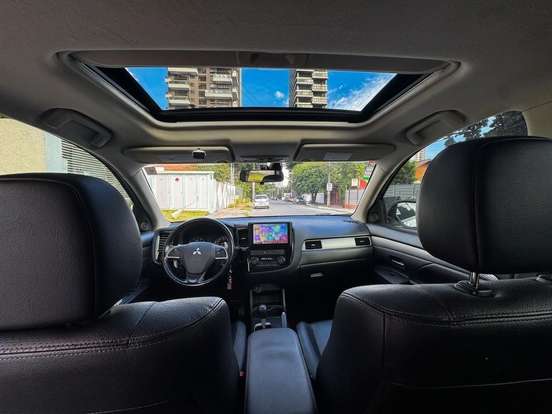 MITSUBISHI-OUTLANDER-2.0 16V GASOLINA 4P AUTOMÁTICO MITSUBISHI-OUTLANDER-2015