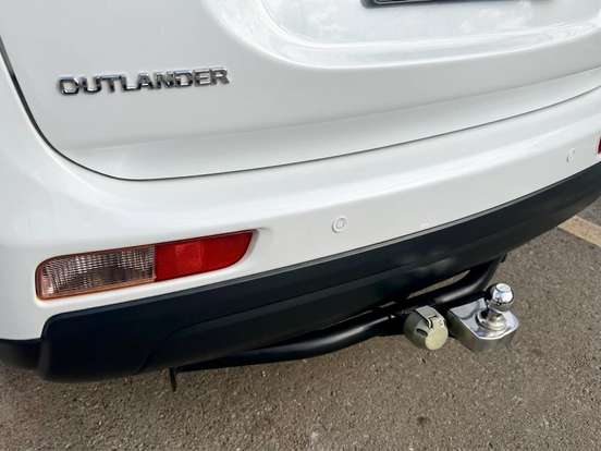 MITSUBISHI-OUTLANDER-2015