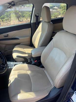 MITSUBISHI-OUTLANDER-2021
