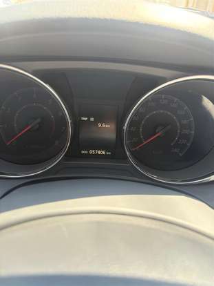 MITSUBISHI-OUTLANDER-2021