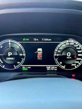 MITSUBISHI-OUTLANDER-2025