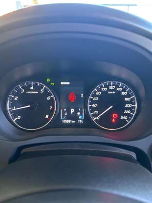 MITSUBISHI-OUTLANDER-2014