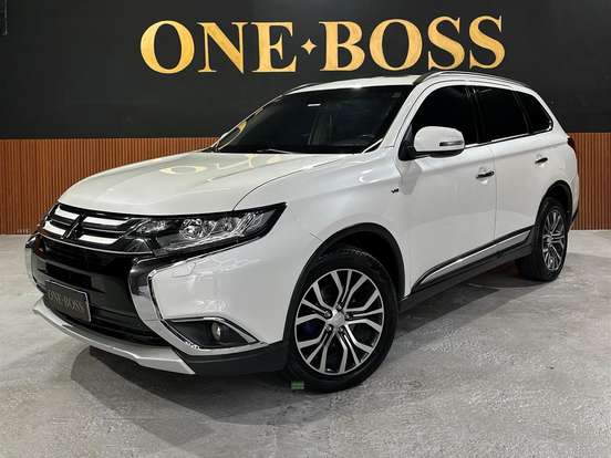 MITSUBISHI-OUTLANDER-3.0 GT 4X4 V6 24V GASOLINA 4P AUTOMÁTICO MITSUBISHI-OUTLANDER-2015