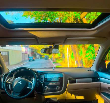 MITSUBISHI-OUTLANDER-2015