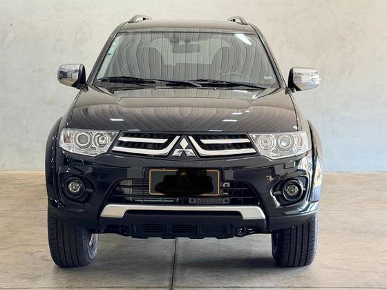 MITSUBISHI PAJERO DAKAR 3.2 HPE 4X4 7 LUGARES 16V TURBO INTERCOOLER DIESEL 4P AUTOMÁTICO