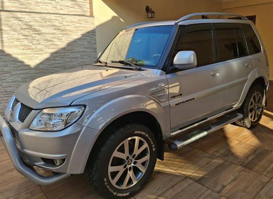 MITSUBISHI PAJERO TR4 2.0 4X4 16V 140CV FLEX 4P AUTOMÁTICO