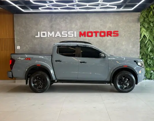 NISSAN FRONTIER 2.3 16V TURBO DIESEL PRO4X CD 4X4 AUTOMÁTICO