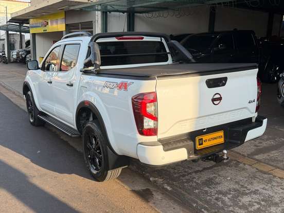 NISSAN-FRONTIER-2.3 16V TURBO DIESEL PRO4X CD 4X4 AUTOMÁTICO NISSAN-FRONTIER-2023