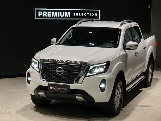 NISSAN FRONTIER 2.3 16V TURBO DIESEL XE CD 4X4 AUTOMÁTICO