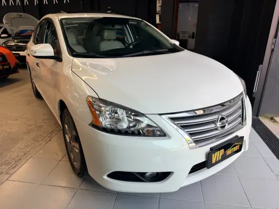 NISSAN SENTRA 2.0 UNIQUE 16V FLEX 4P AUTOMÁTICO NISSAN SENTRA 2.0 UNIQUE 16V FLEX 4P AUTOMÁTICO