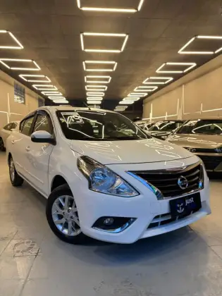 NISSAN VERSA 1.6 16V FLEXSTART SV 4P MANUAL