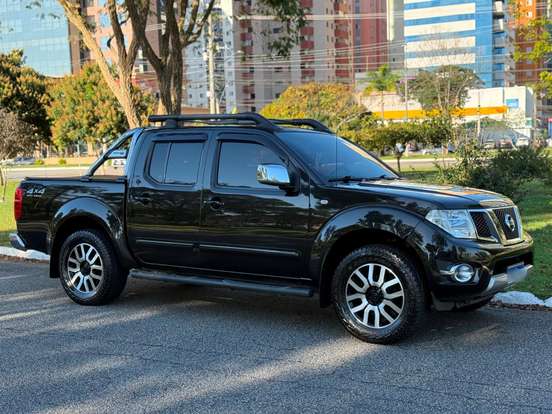 NISSAN-FRONTIER-2.5 SL 4X4 CD TURBO ELETRONIC DIESEL 4P AUTOMÁTICO NISSAN-FRONTIER-2013