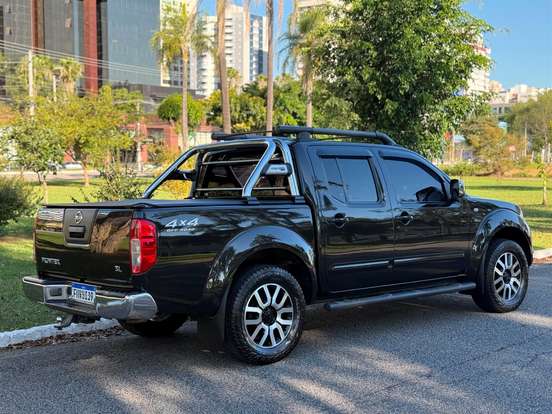 NISSAN-FRONTIER-2013