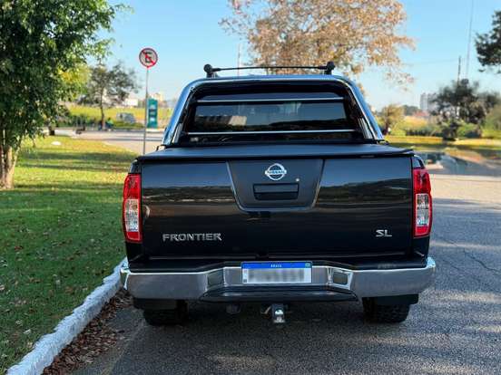NISSAN-FRONTIER-2013