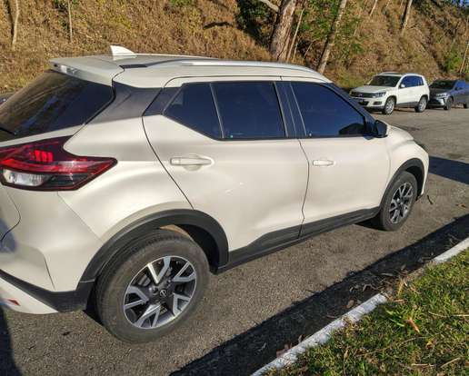 NISSAN-KICKS-2022