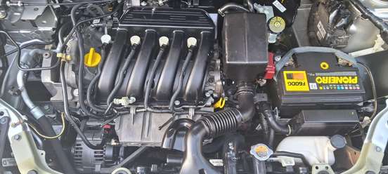 NISSAN-LIVINA-2011